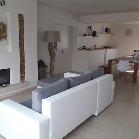 Berg-hof * Pfaffenhofen an der Ilm