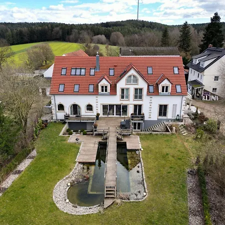 Berg-hof * Pfaffenhofen an der Ilm